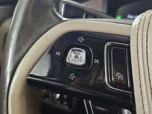 Used 2020 Lincoln Aviator Reserve w/ Equipment Group 201A image 39