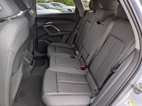 New 2025 Audi Q5 Premium image 14