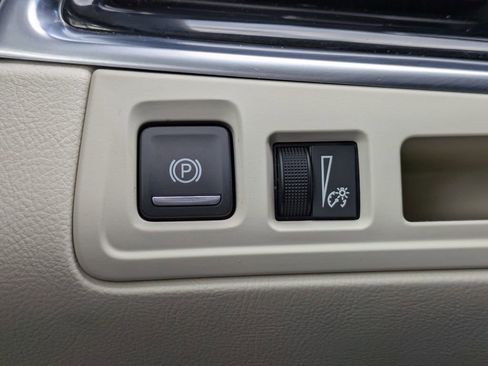 Used 2024 Cadillac XT6 Premium Luxury w/ LPO, Floor Liner Package image 33