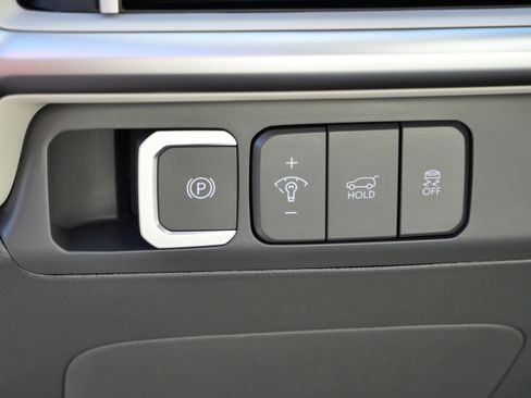 Certified 2025 Hyundai Santa Fe SEL image 21