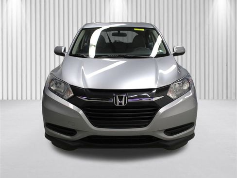 Used 2017 Honda HR-V LX image 29