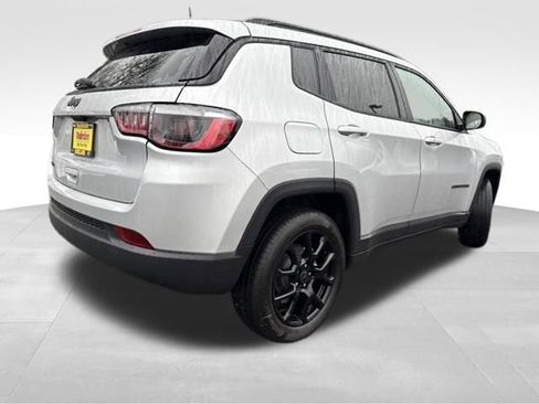 New 2026 Jeep Compass Latitude image 7