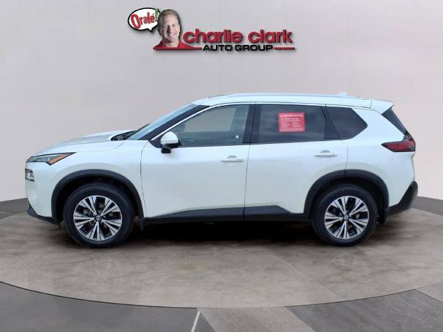 Certified 2021 Nissan Rogue SV w/ Premium Package FWD image 2