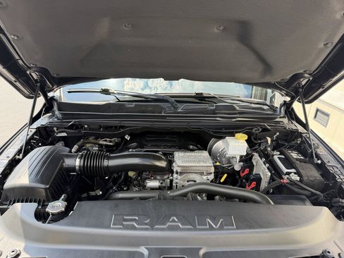 Used 2022 RAM 1500 Big Horn AWD/4WD image 36