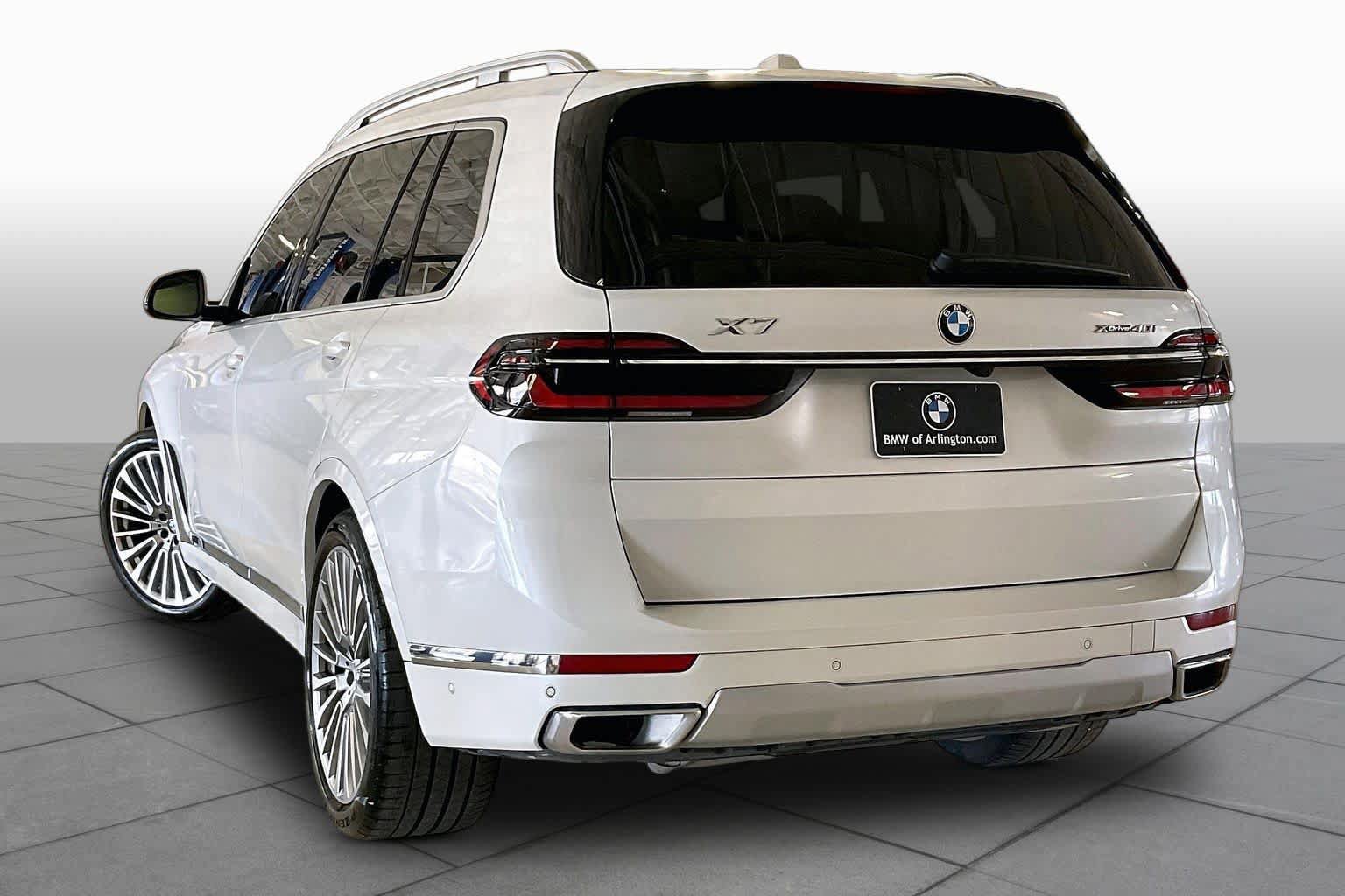 Used 2026 BMW X7 xDrive40i AWD/4WD image 11