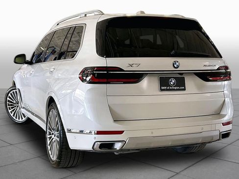 Used 2026 BMW X7 xDrive40i AWD/4WD image 11