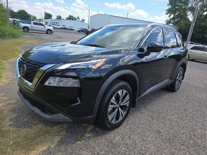 Used 2021 Nissan Rogue SV w/ Premium Package