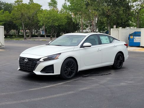 New 2026 Nissan Altima 2.5 SV w/ SV Special Edition Package FWD image 7