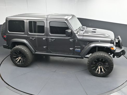 Used 2021 Jeep Wrangler Unlimited Sahara image 35