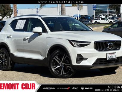 Used 2023 Volvo XC40 B5 Plus
