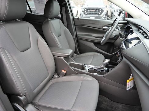 Used 2023 Buick Encore GX Preferred w/ Cold Weather Comfort Package FWD image 15