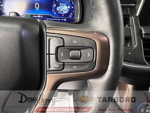 Used 2024 Chevrolet Suburban High Country w/ Advanced Technology Package AWD/4WD image 64