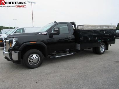 Used 2024 GMC Sierra 3500 SLE w/ SLE Convenience Package