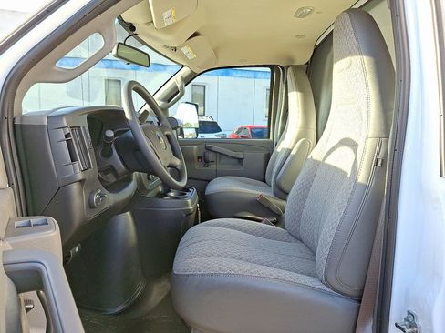 New 2025 Chevrolet Express 3500 w/ Power Convenience Package image 7
