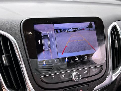 Used 2022 Chevrolet Equinox LT FWD image 23