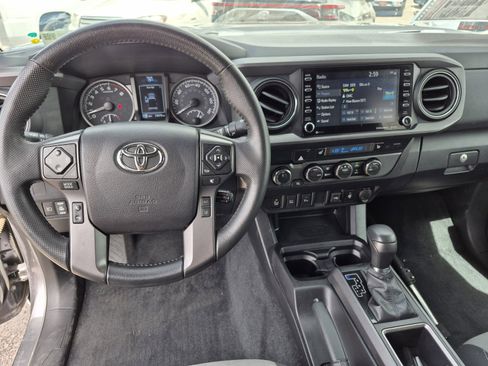 Certified 2021 Toyota Tacoma TRD Off-Road w/ TRD Premium Off Road Package image 19