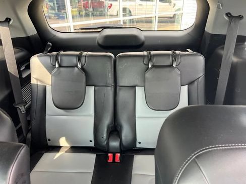 Used 2023 Ford Explorer XLT w/ Equipment Group 202A AWD/4WD image 14