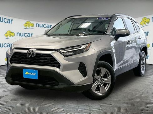 Certified 2025 Toyota RAV4 XLE AWD/4WD image 3