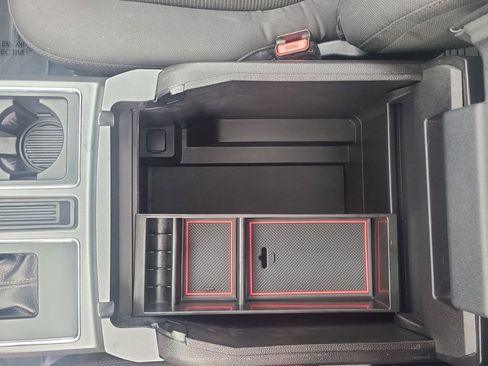 Used 2016 Ford F150 XLT w/ Equipment Group 302A Luxury image 39