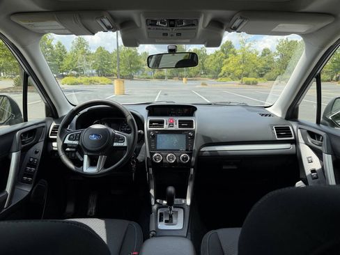 Used 2018 Subaru Forester 2.5i Premium AWD/4WD image 20