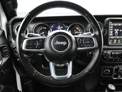 Used 2022 Jeep Wrangler Unlimited Sahara w/ Cold Weather Group AWD/4WD image 14