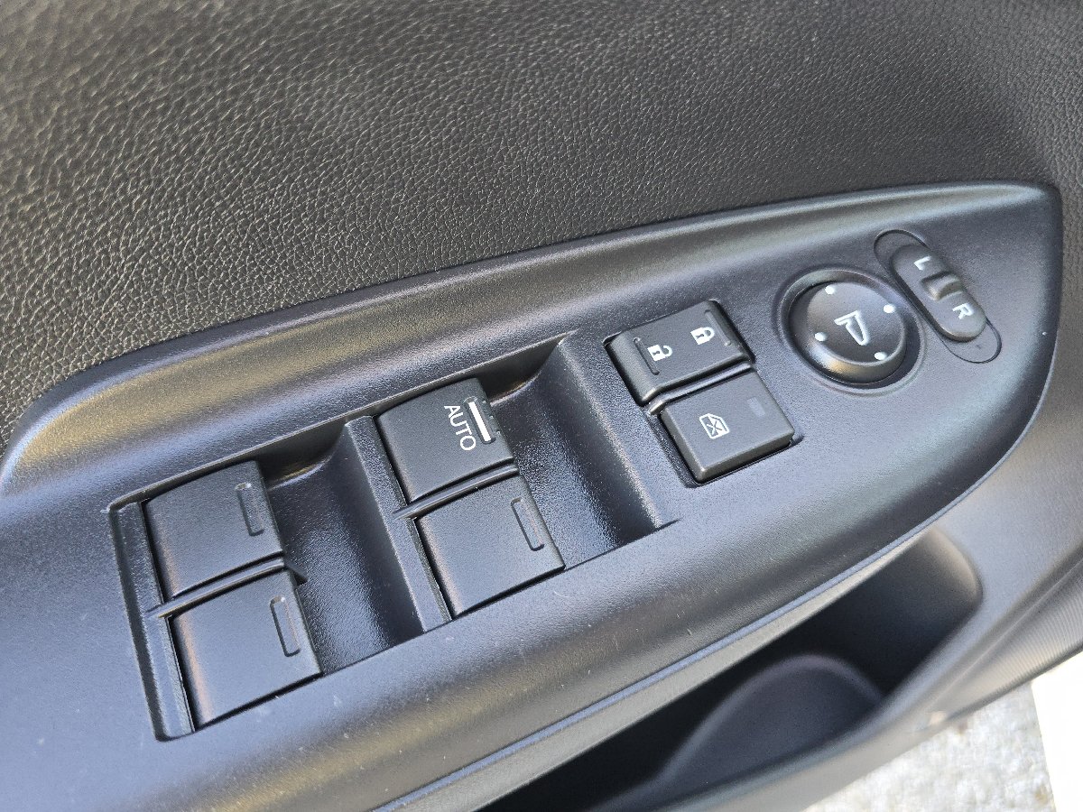 Used 2019 Honda Fit LX image 25