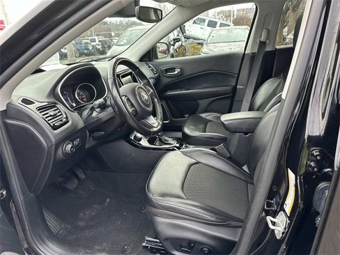 Used 2021 Jeep Compass Latitude image 15