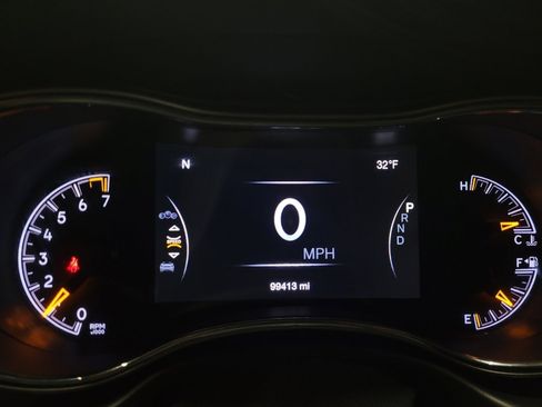 Used 2018 Jeep Grand Cherokee Limited image 23