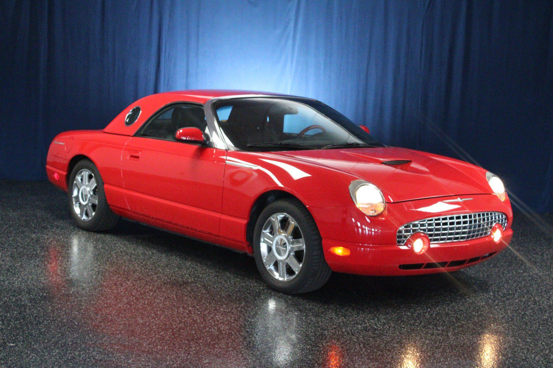 Used 2005 Ford Thunderbird RWD image 11