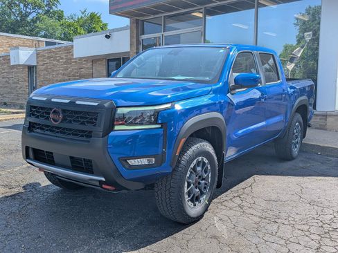 New 2026 Nissan Frontier PRO-4X w/ Tow Package AWD/4WD image 3