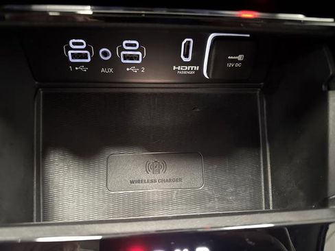 Used 2023 Jeep Grand Cherokee 4WD 4xe w/ Luxury Tech Group II image 25