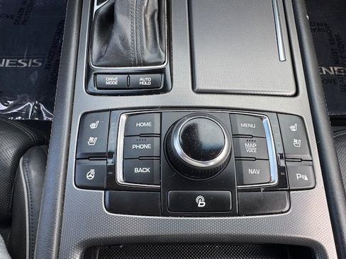 Used 2015 Hyundai Genesis 3.8 w/ Option Group 04 image 24