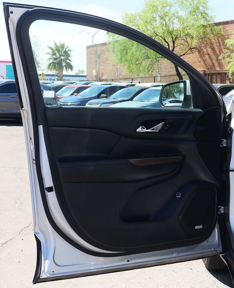 Used 2018 GMC Acadia SLE w/ Driver Alert Package I FWD image 39