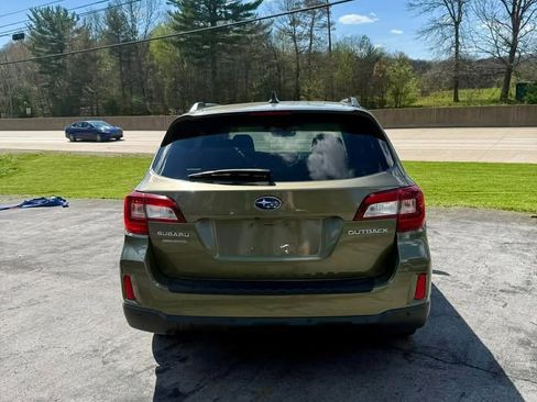 Used 2017 Subaru Outback 2.5i Touring image 6