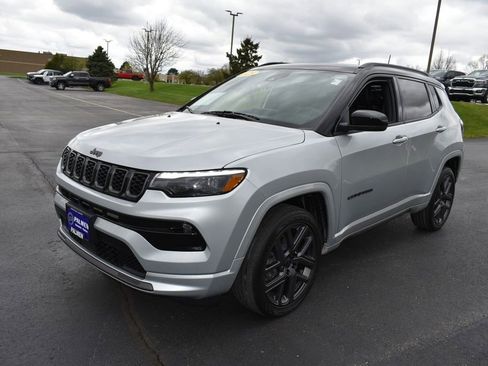 Used 2025 Jeep Compass Limited w/ High Altitude Package AWD/4WD image 10