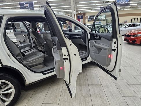 Used 2017 Audi Q7 2.0T Premium Plus image 16