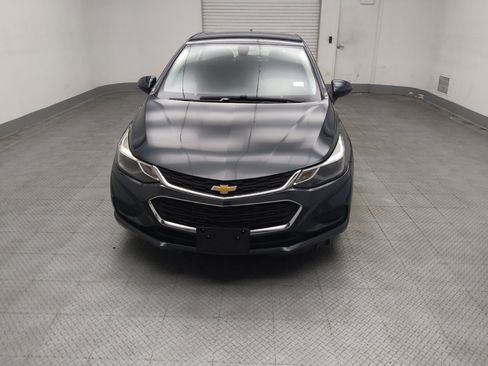Used 2018 Chevrolet Cruze LT FWD image 15