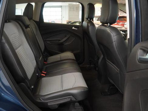 Used 2018 Ford Escape SE w/ SE Sport Appearance Package AWD/4WD image 31