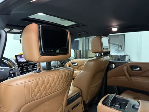 Used 2022 INFINITI QX80 Sensory w/ Cargo Package RWD image 18