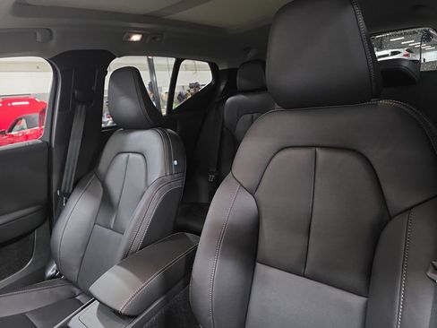 New 2026 Volvo XC40 B5 Plus w/ Protection Package Premier AWD/4WD image 10