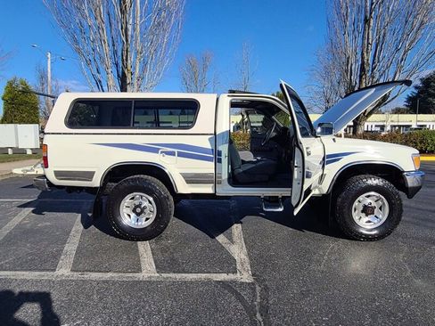 Used 1990 Toyota Pickup SR5 image 22