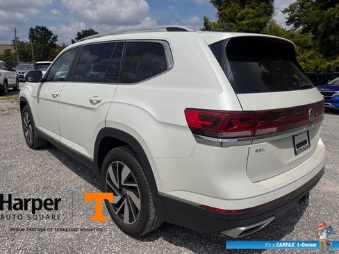 Used 2025 Volkswagen Atlas SEL AWD/4WD image 3
