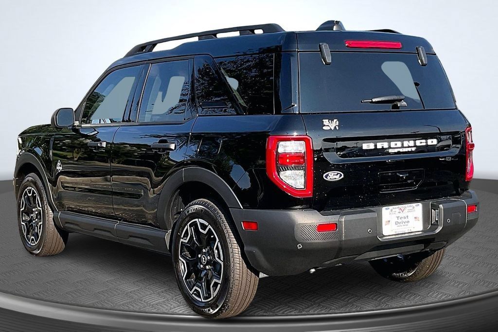 New 2026 Ford Bronco Sport Outer Banks w/ Outer Banks Tech Package+ AWD/4WD image 3