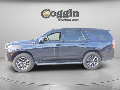 Used 2024 Chevrolet Tahoe Z71 w/ Luxury Package image 3