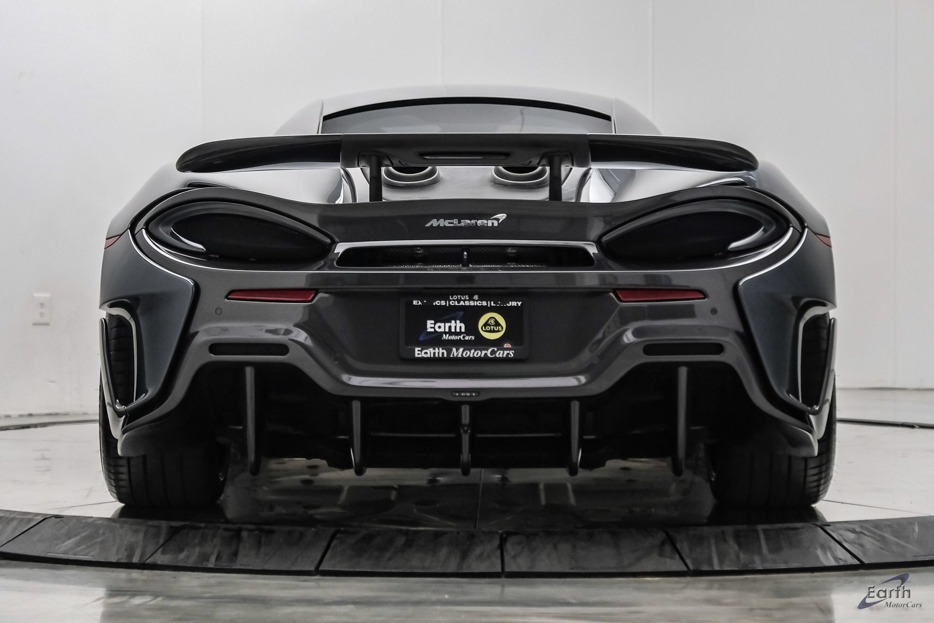 Used 2019 McLaren 600LT RWD image 15