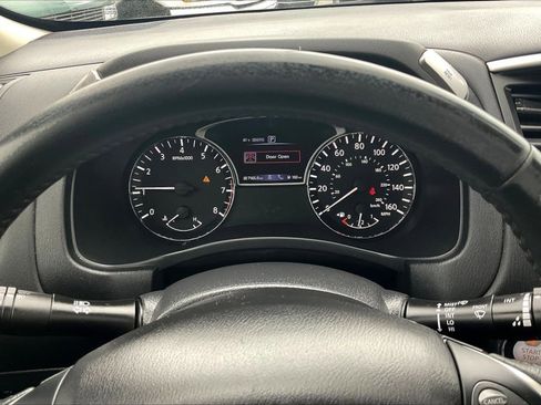 Used 2018 Nissan Pathfinder SL w/ SL Premium Package AWD/4WD image 13