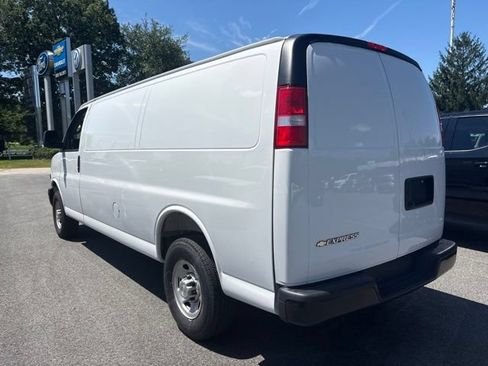 Used 2025 Chevrolet Express 2500 Extended w/ Driver Convenience Package RWD image 7