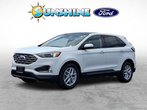 Certified 2022 Ford Edge SEL w/ Convenience Package AWD/4WD image 3