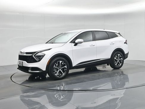 Used 2024 Kia Sportage EX image 6