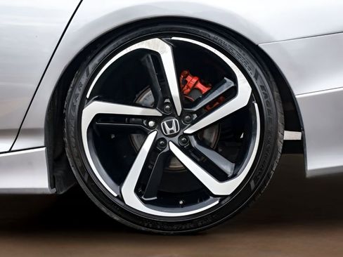 Used 2019 Honda Accord Sport image 25